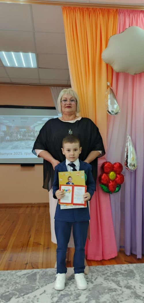 В добрый путь!: В «Стародрожжановском детском саду № 1 „Солнышко“ прошел трогательный выпускной