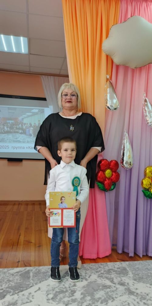 В добрый путь!: В «Стародрожжановском детском саду № 1 „Солнышко“ прошел трогательный выпускной
