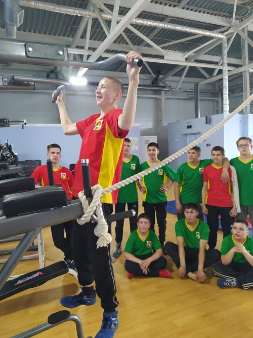 Юные спортсмены, занимающиеся в спортивной секции «Кореш» на базе «Спортивной школы» Дрожжановского района РТ, сдали переводные испытания