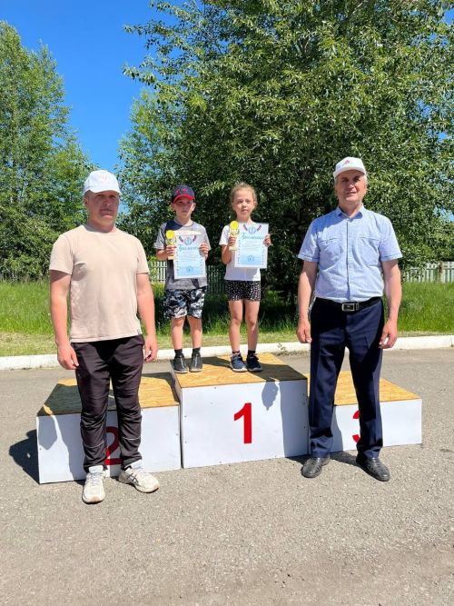 Межрайонное первенство по легкоатлетическому кроссу в селе Новый Убей