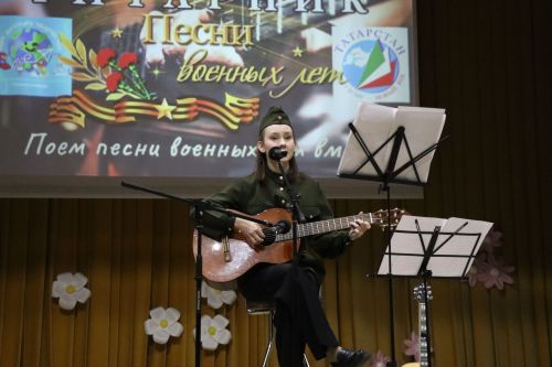 «Песни военных лет» прозвучали в районном Доме культуры в честь 80-летия Победы