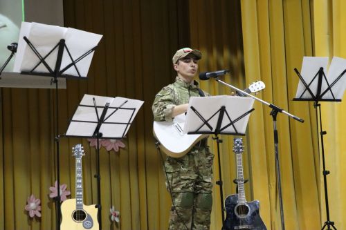 «Песни военных лет» прозвучали в районном Доме культуры в честь 80-летия Победы