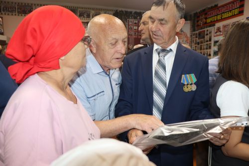 Упи шкулӗ 186 ҫул тултарнине палӑртрӗ