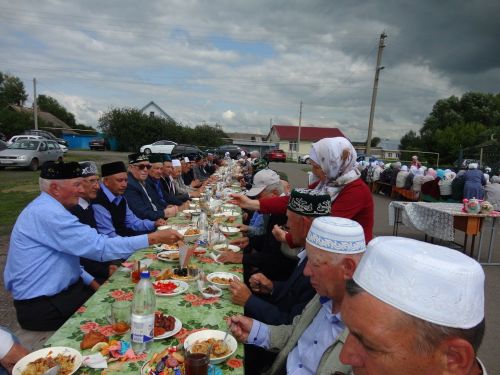 Праздник веры и добра: в Новом Дрожжаном прошёл Курбан-байрам