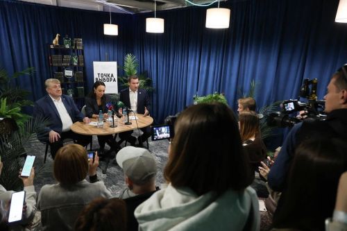 «Точка выбора» на Кремлевской набережной: в Казани открылся центр для избирателей