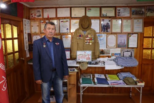 Виктор Петухов из Дрожжановского района создал в своем доме музей памяти