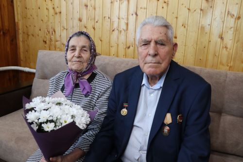 Марат Гафаров поздравил супружеские пары Дрожжановского района РТ с Днём семьи, любви и верности