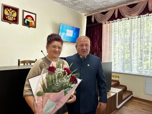 Секретарю Малоцильнинского сельского поселения вручили Благодарственное письмо Председателя Госсовета РТ