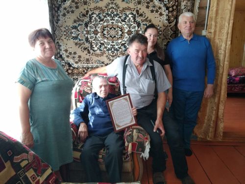 Учителю и автору книг в Дрожжановском районе РТ исполнилось 90 лет