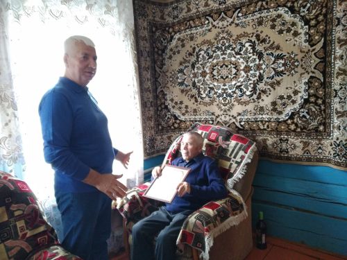 Учителю и автору книг в Дрожжановском районе РТ исполнилось 90 лет