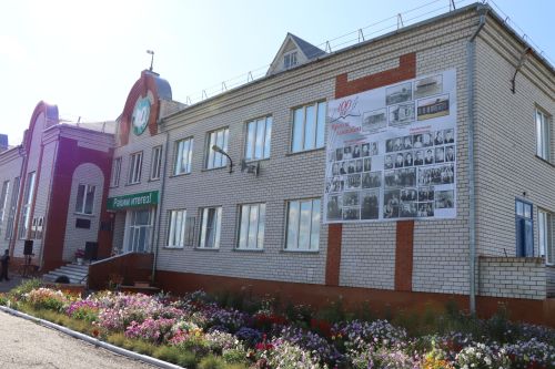 Мучелей  шкулӗ 100 ҫул тултарнине паллӑ турӗ