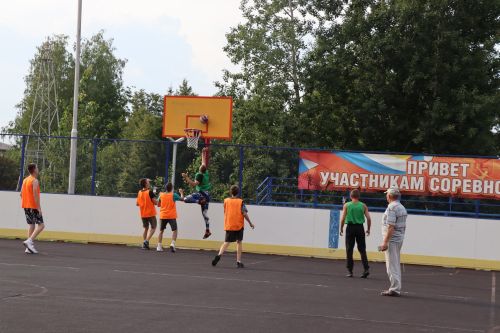 Торжественное открытие спортивных мероприятий ко Дню физкультурника прошло в Дрожжановском районе