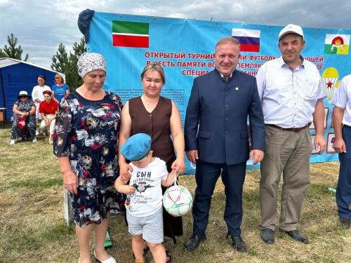 В Дрожжановском районе почтили память героя-десантника Андрея Годунова футбольным турниром