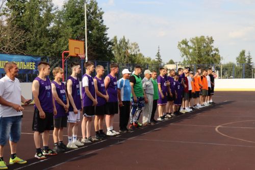 Торжественное открытие спортивных мероприятий ко Дню физкультурника прошло в Дрожжановском районе