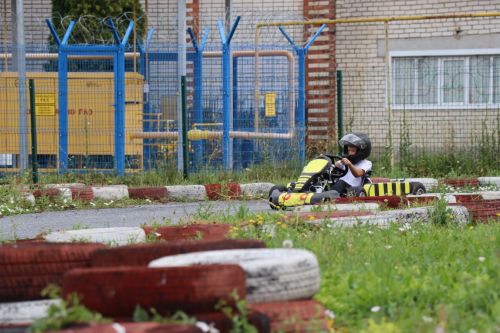 Юные гонщики Дрожжановского района отметили День физкультурника захватывающими соревнованиями по картингу