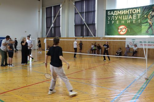 В Дрожжановском районе прошел турнир по бадминтону ко Дню физкультурника