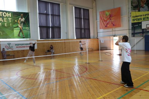 В Дрожжановском районе прошел турнир по бадминтону ко Дню физкультурника