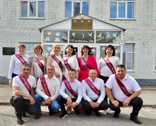30 лет спустя: выпускники Городищенской школы Дрожжановского района РТ вновь собрались вместе