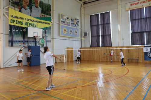 В Дрожжановском районе прошел турнир по бадминтону ко Дню физкультурника