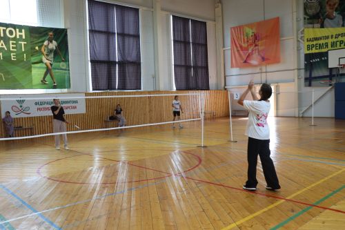 В Дрожжановском районе прошел турнир по бадминтону ко Дню физкультурника