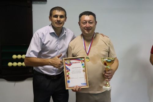 В Дрожжановском районе прошел бильярдный турнир среди руководителей в честь Дня физкультурника