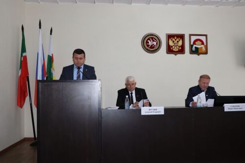 Итоги пятилетней работы: в Дрожжановском районе прошло 47-е заседание районного Совета