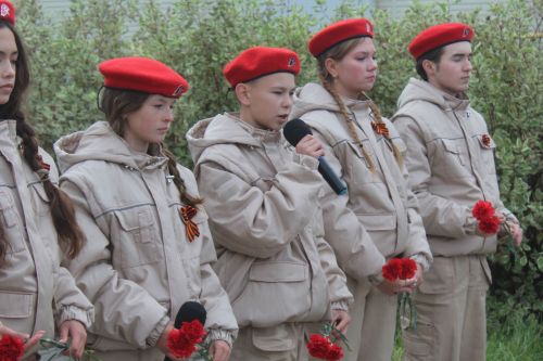 В Дрожжаном прошел митинг, посвященный памяти Героя Социалистического труда