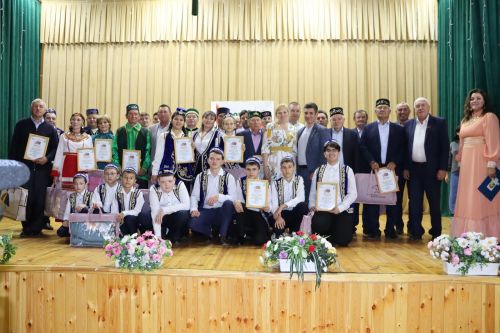 «Уйнагыз, гармуннар!»: в Дрожжановском районе прошел фестиваль памяти гармониста Талгата Фахрутдинова