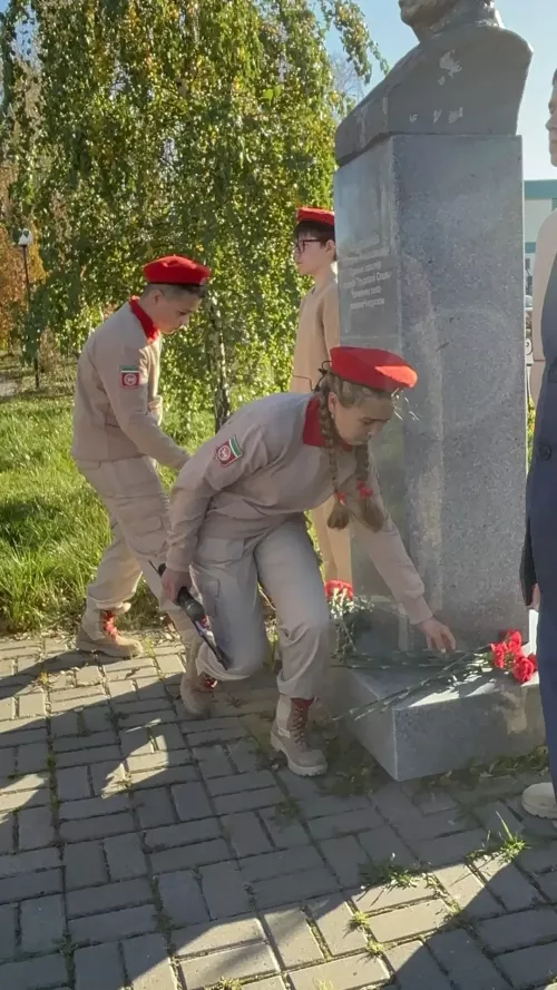 Дрожжановцы почтили память кавалера ордена Трудовой Славы Абулханова