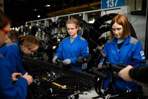 Новый формат: студотряды впервые работают на КАМАЗе осенью