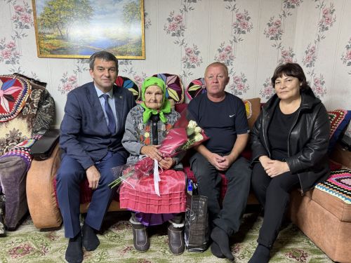 В Дрожжановском районе навестили долгожительниц, перешагнувших 100-летний рубеж