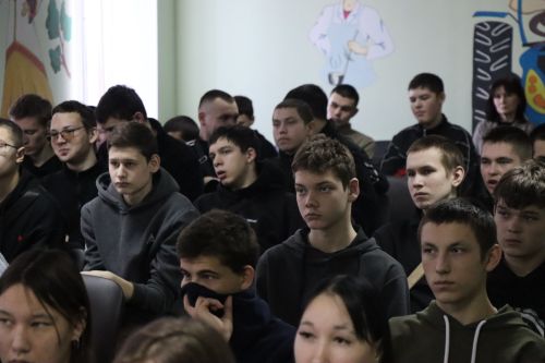 В техникуме Дрожжановского района прошла встреча с ветеранами боевых действий