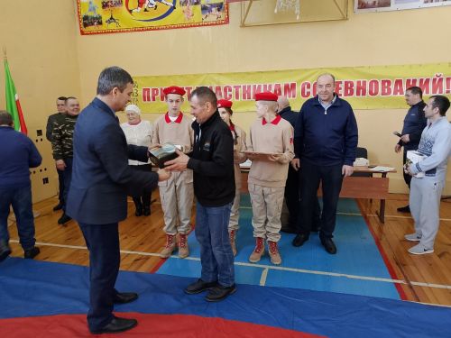В селе Новое Ильмово Дрожжановского района почтили память Александра Шуркина юбилейным турниром