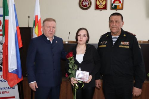 В Дрожжановском районе передали госнаграды родным военнослужащих, проявивших героизм в ходе СВО
