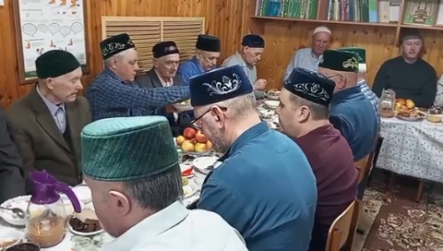 В мечети села Старое Дрожжаное прошел ифтар