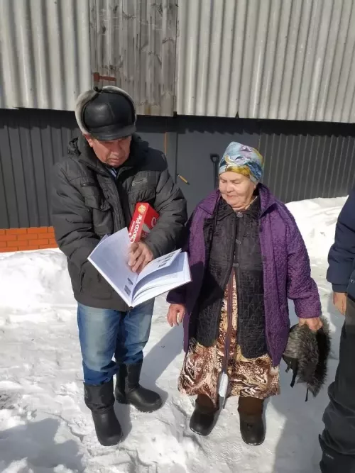 В Дрожжановском районе ветераны боевых действий поздравили матерей погибших героев-афганцев