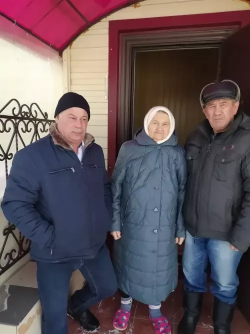В Дрожжановском районе ветераны боевых действий поздравили матерей погибших героев-афганцев