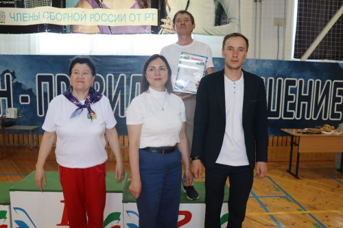 Пенсионеры Дрожжановского района поборолись за выход на республиканскую Спартакиаду