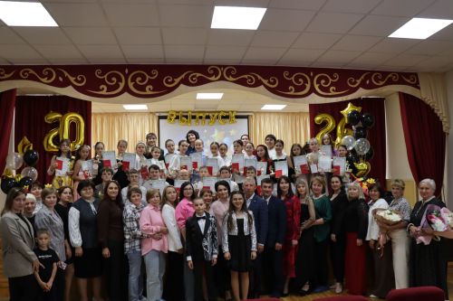 В Дрожжановской детской школе искусств прошёл выпускной вечер