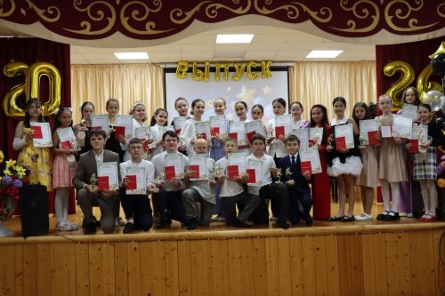 В Дрожжановской детской школе искусств прошёл выпускной вечер