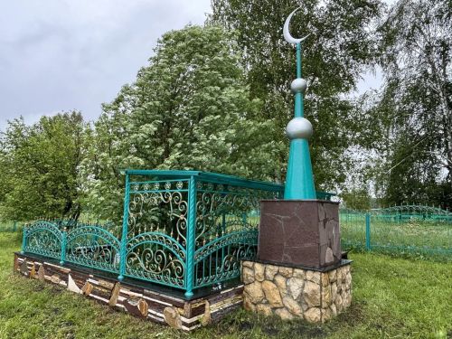 Мусульмане собрались у могилы Кадыкай Абыз-бабая в Дрожжановском районе