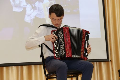 В Дрожжановской детской школе искусств прошёл выпускной вечер