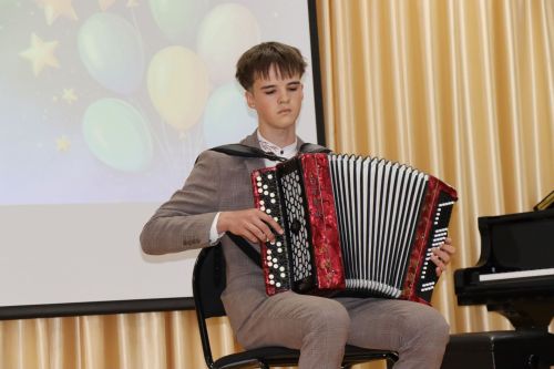 В Дрожжановской детской школе искусств прошёл выпускной вечер