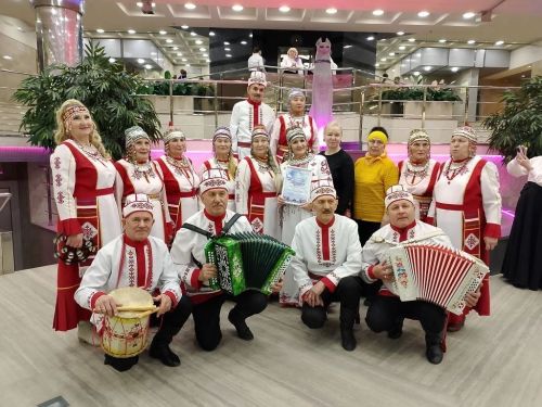 «Хӗлхем» ансамбль фестивалӗн дипломанчӗ