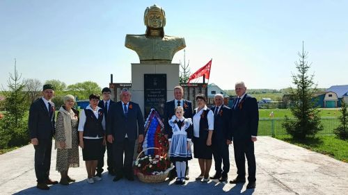 Чүпрәле районы Яңа Кәкерле авылында 9 Май- Җиңү көне!