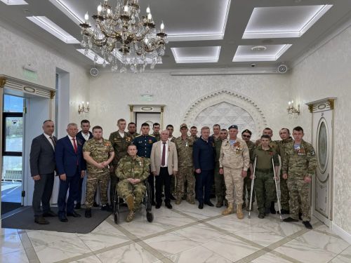 Глава Дрожжановского района Марат Гафаров  встретился с участниками СВО в День Победы