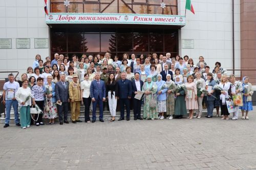 В Дрожжановском районе торжественно отметили День медицинского работника