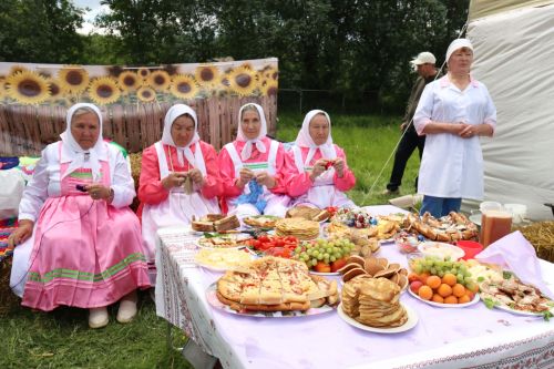 Чүпрәледә Акатуй бәйрәме узды