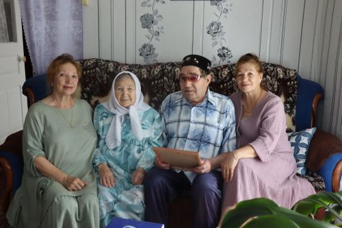 С 90-летним юбилеем поздравили жителя села Татарская Бездна Дрожжановского района