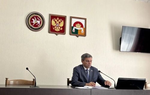 Безопасность на дорогах — под контролем: заседание комиссии прошло в Дрожжановском районе